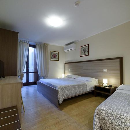 Flora Hotel Todi Ngoại thất bức ảnh