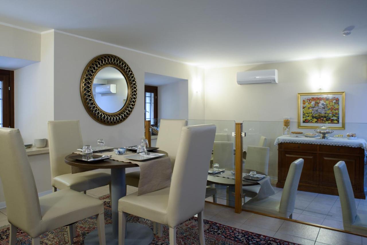Flora Hotel Todi Ngoại thất bức ảnh