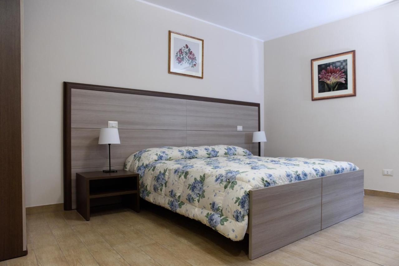 Flora Hotel Todi Ngoại thất bức ảnh