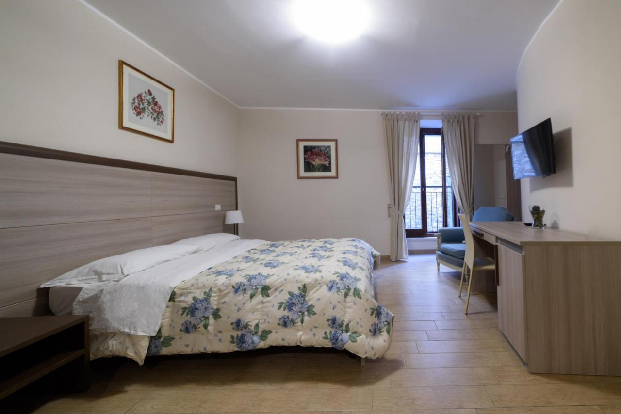 Flora Hotel Todi Ngoại thất bức ảnh